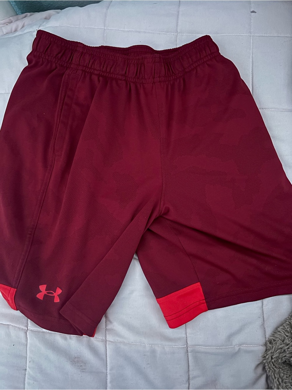 Under Armour Men’s Maroon Athletic Shorts with Red Accents
